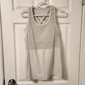 Lululemon tank with built in bra